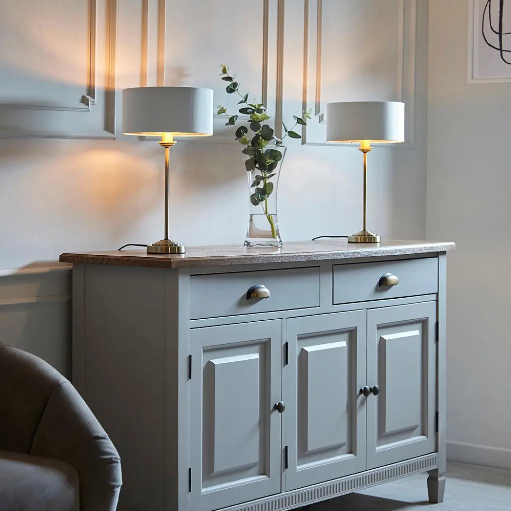 Highclere Single Table Lamp in Antique Brass C/W White Shade