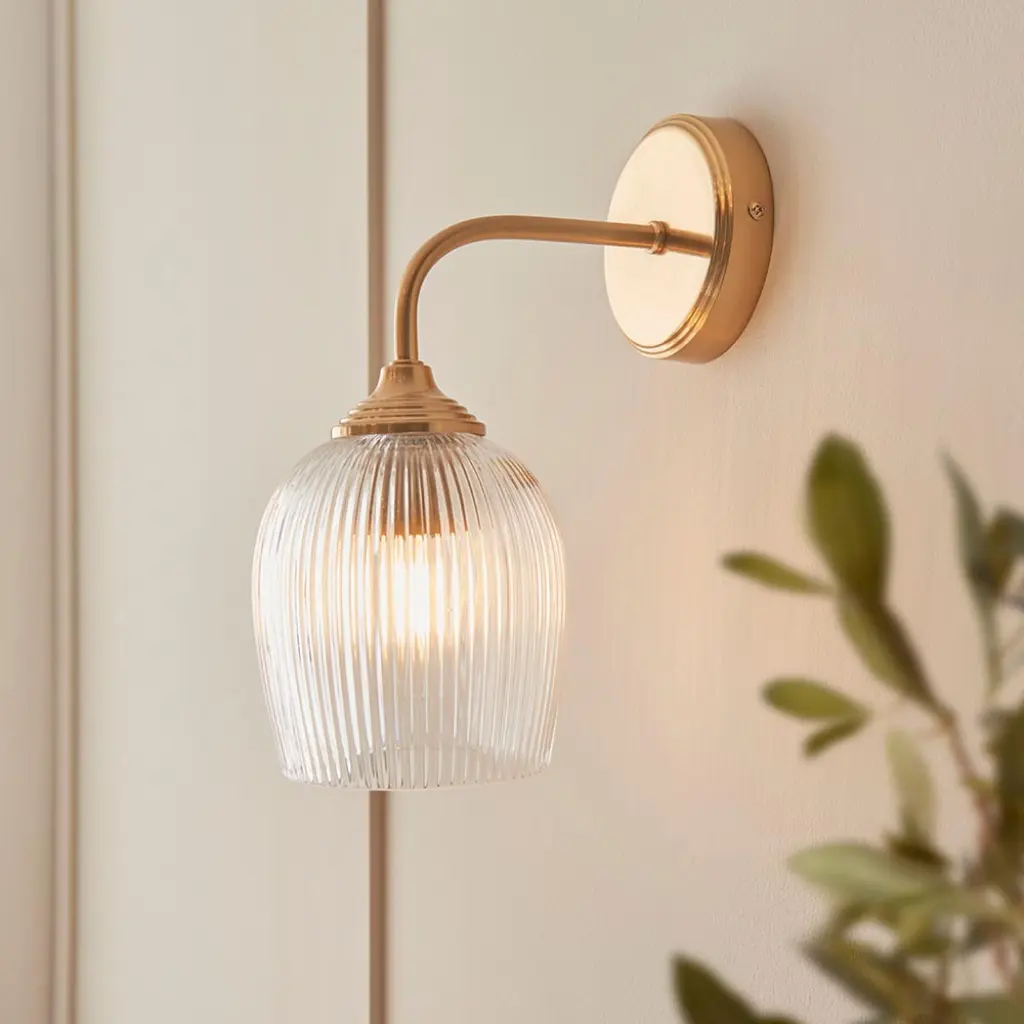 Ashcroft Brass Wall Fitting with Ribbed Glass Shade