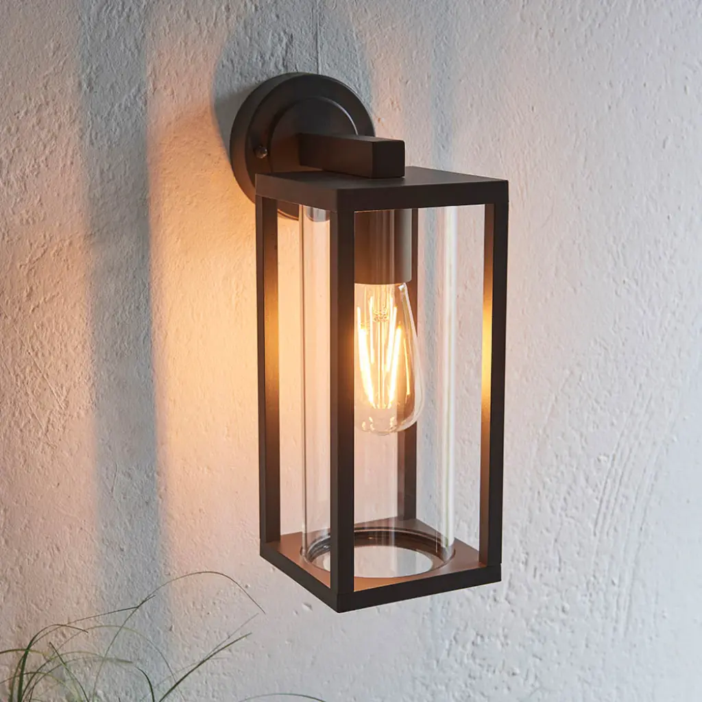 Hamden Outdoor Wall Lantern IP44