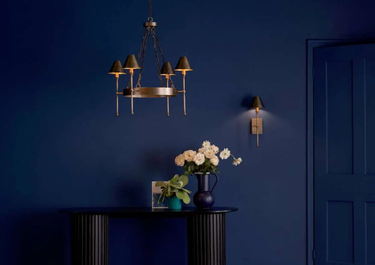 Durrell 4lt Solid Antique Brass Pendant