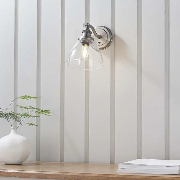 Hansen Wall Light in Brushed Silver