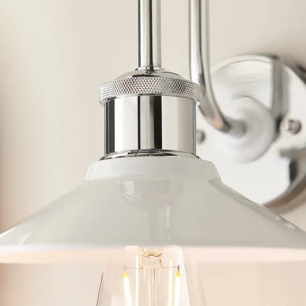 Maris Wall Light in Chrome