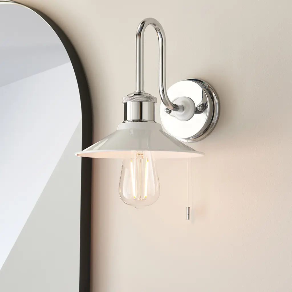 Maris Wall Light in Chrome